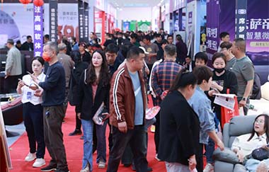 马鞍山家装展会现场展商云集推出优惠吸引观众